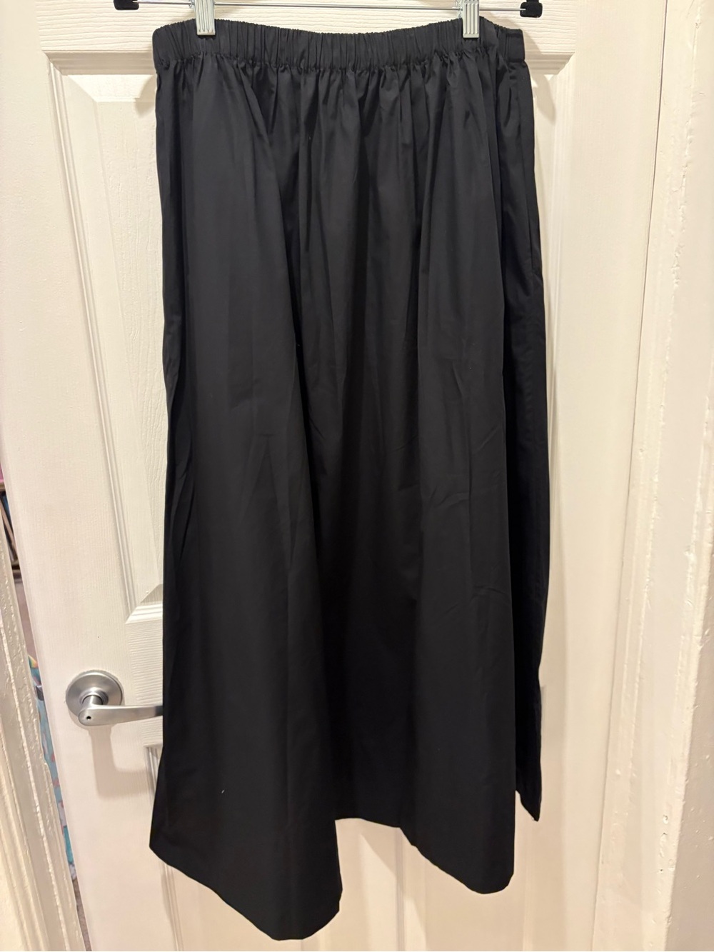 NWT Quince 100% Organic Cotton Black Midi Skirt Size Medium Elastic Waist - Picture 9 of 9